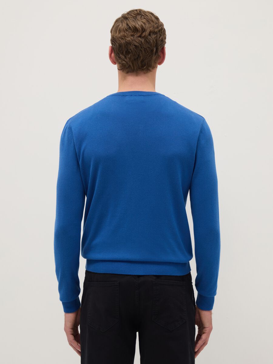 Blue crew neck pullover in cotton blend regular fit_2