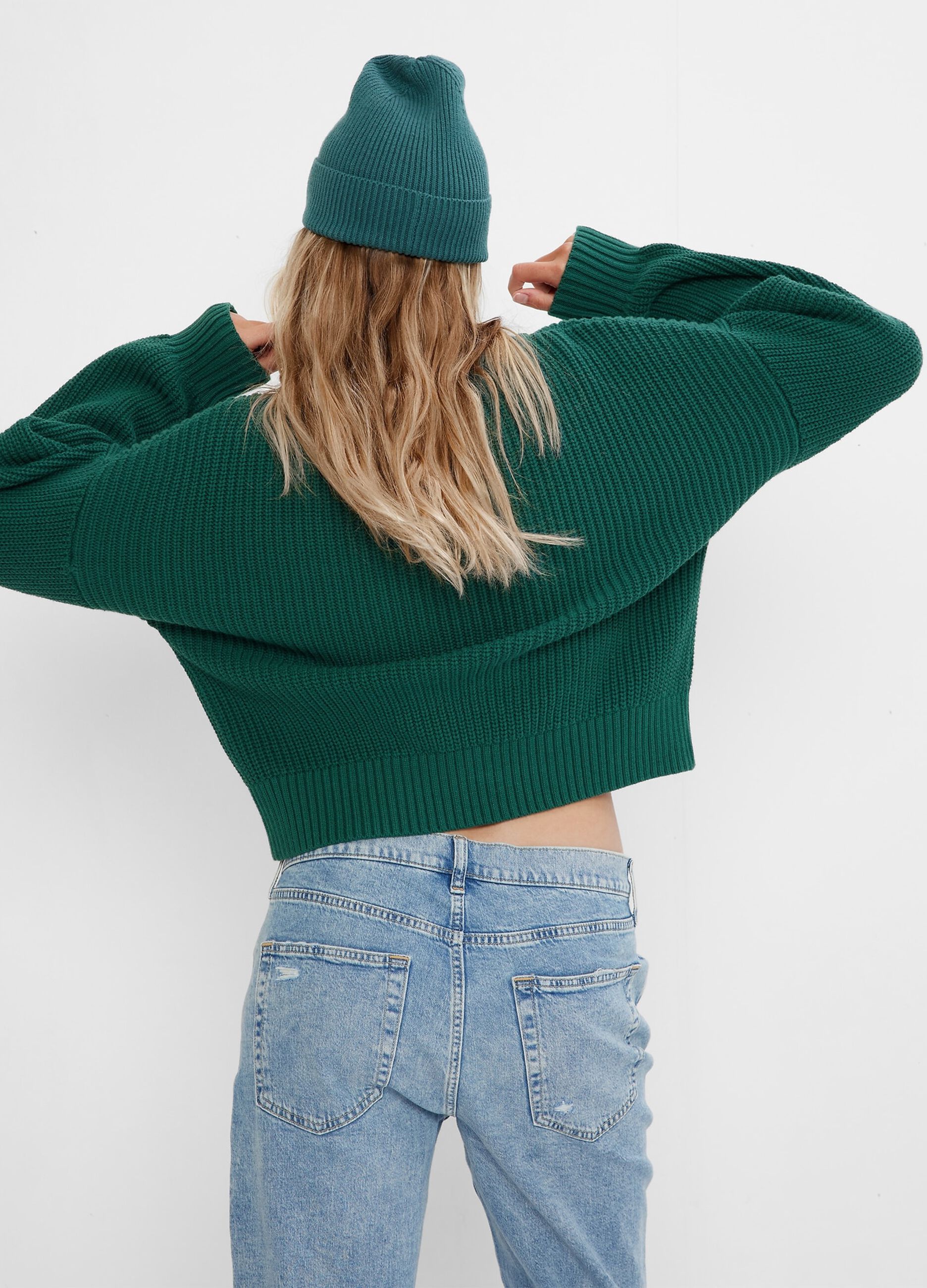 Oversize pullover with pocket
