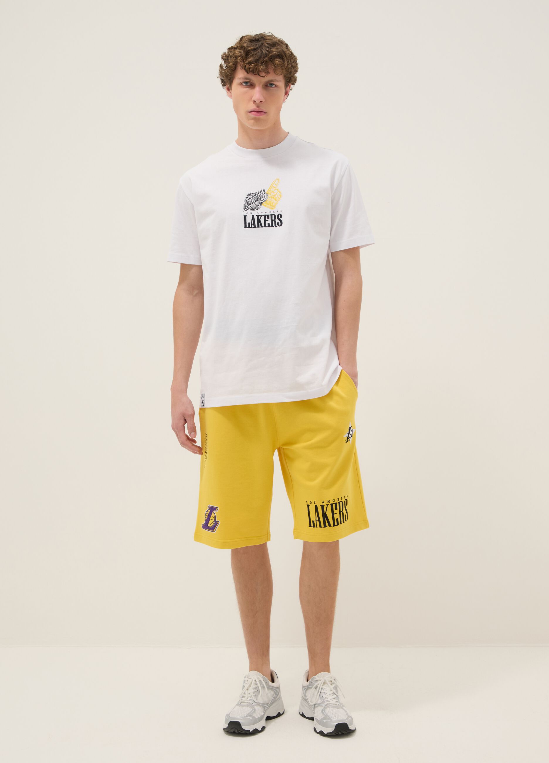 White pure cotton T-shirt with Los Angeles Lakers logo