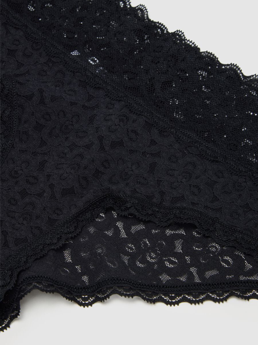 Three-pack French knickers in lace_3