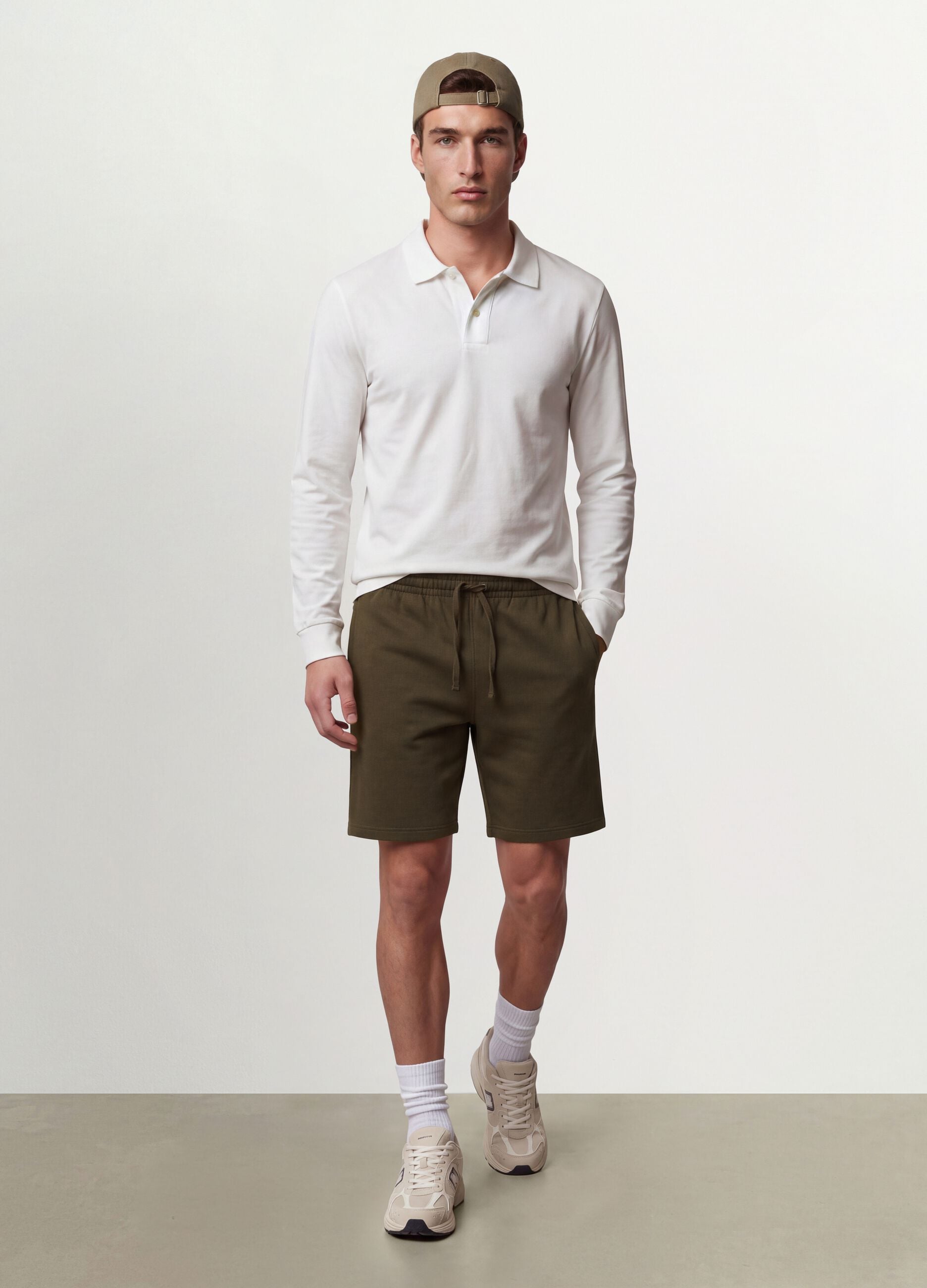 White long-sleeve polo in pure organic cotton piqu&eacute;, regular fit