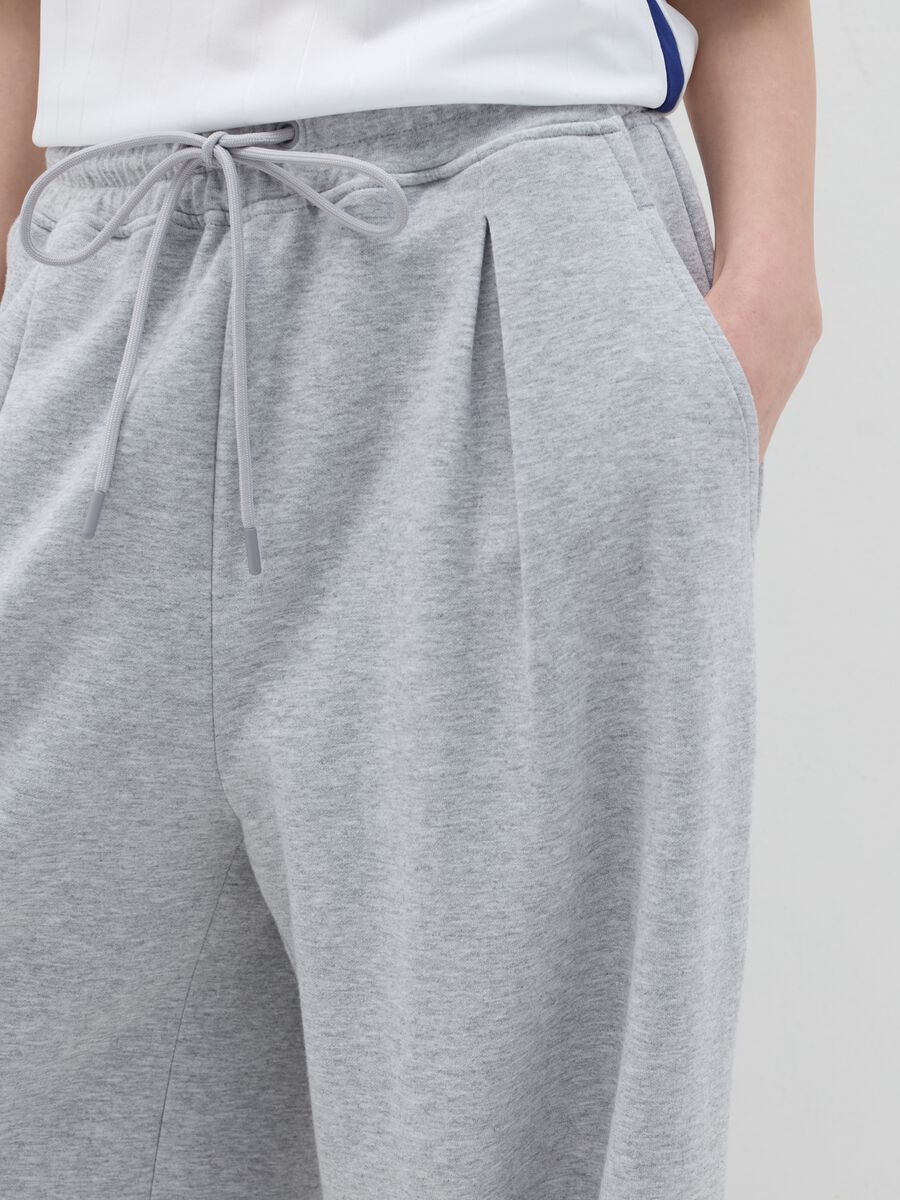 Wide-leg joggers with detail at the waist_3