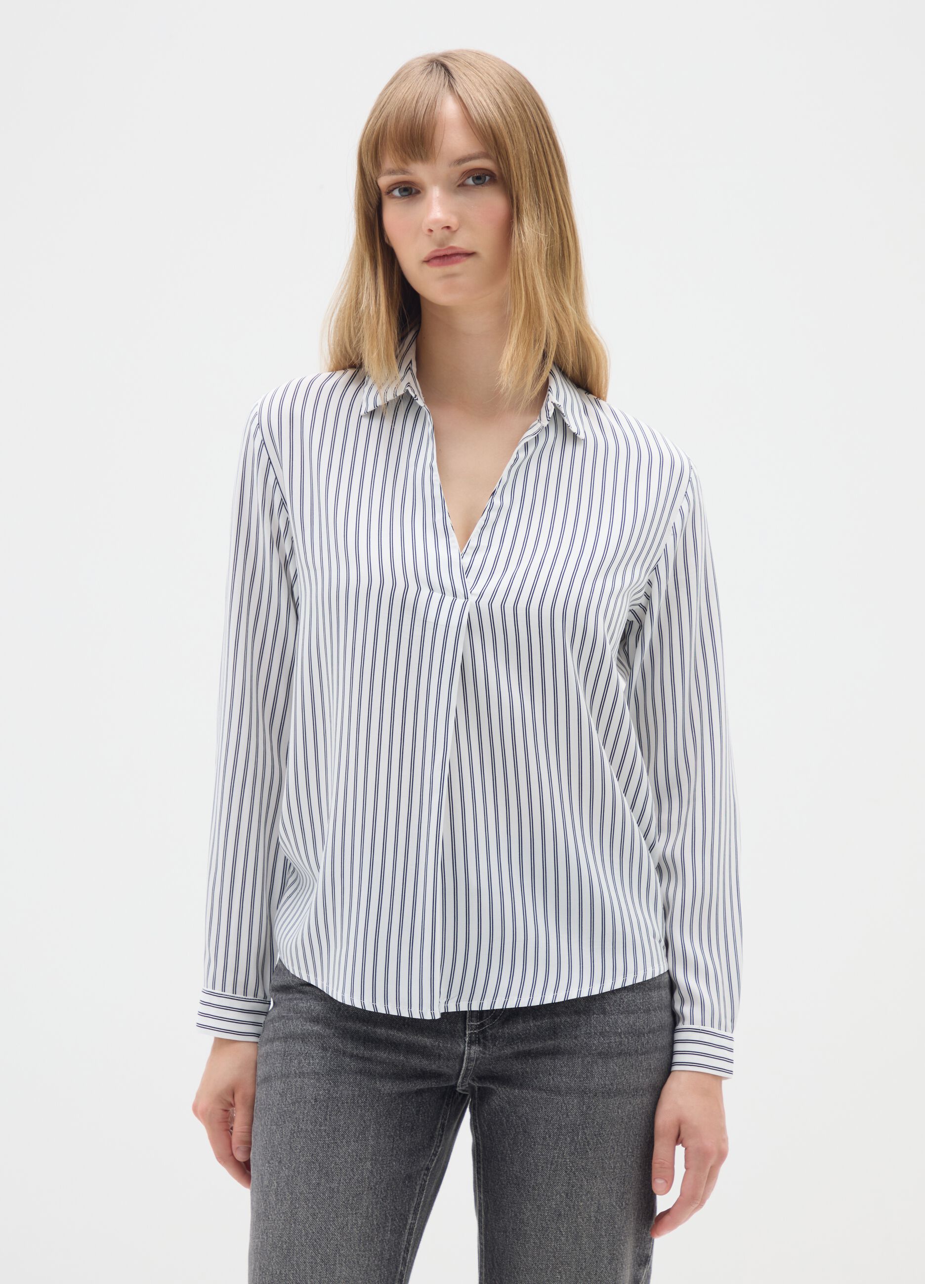 White striped viscose shirt