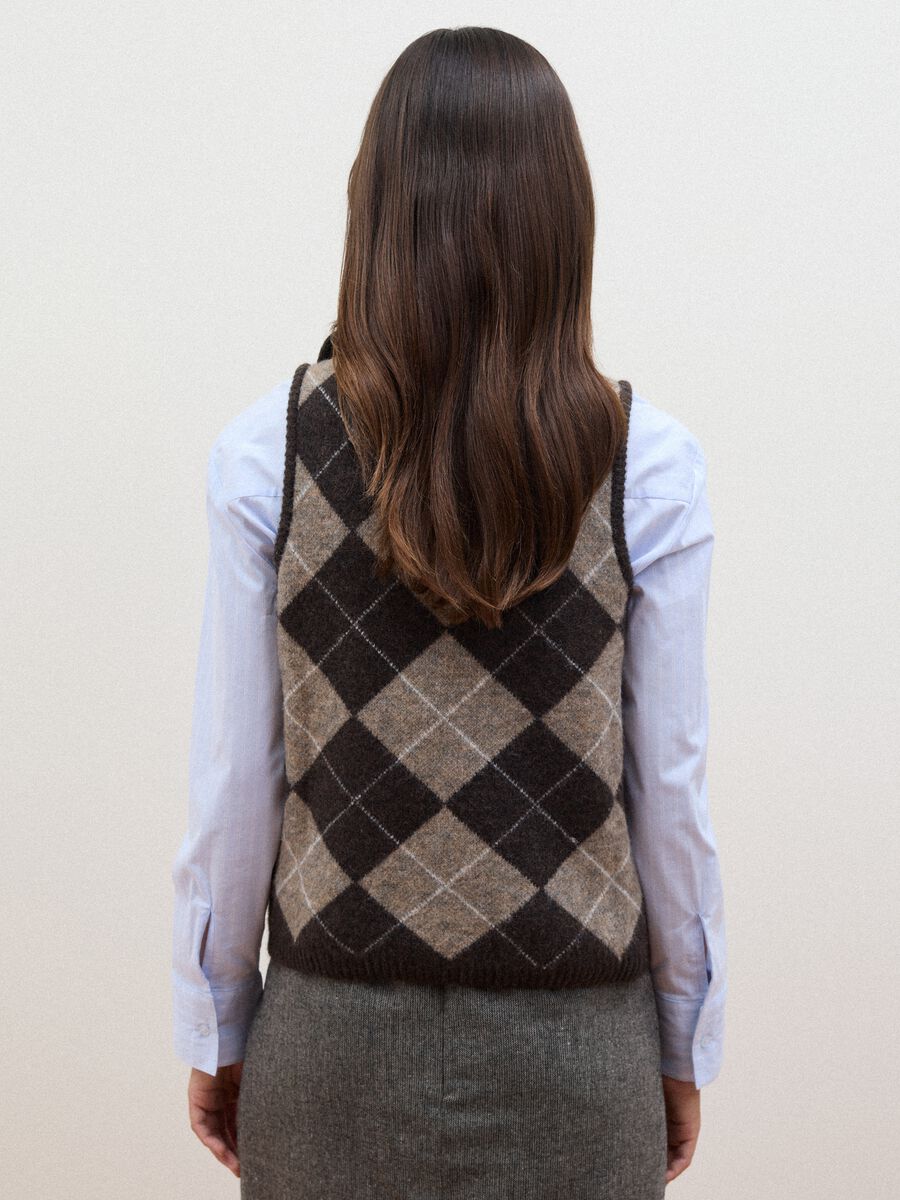 Brown stretch wool gilet with stand collar_3