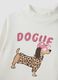 T-shirt bianca in puro cotone organico con collo rialzato e stampa cagnolino_2
