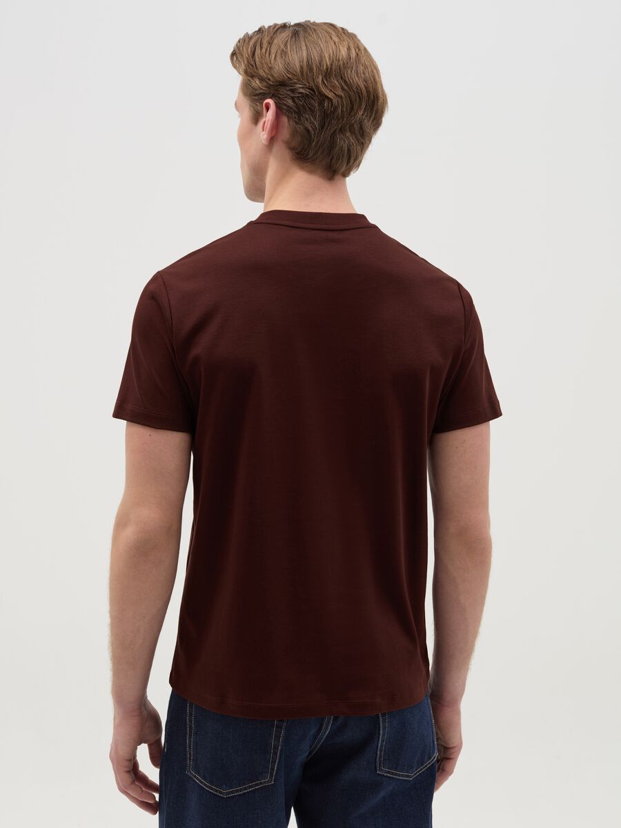 Regular-fit T-shirt with round neck_2