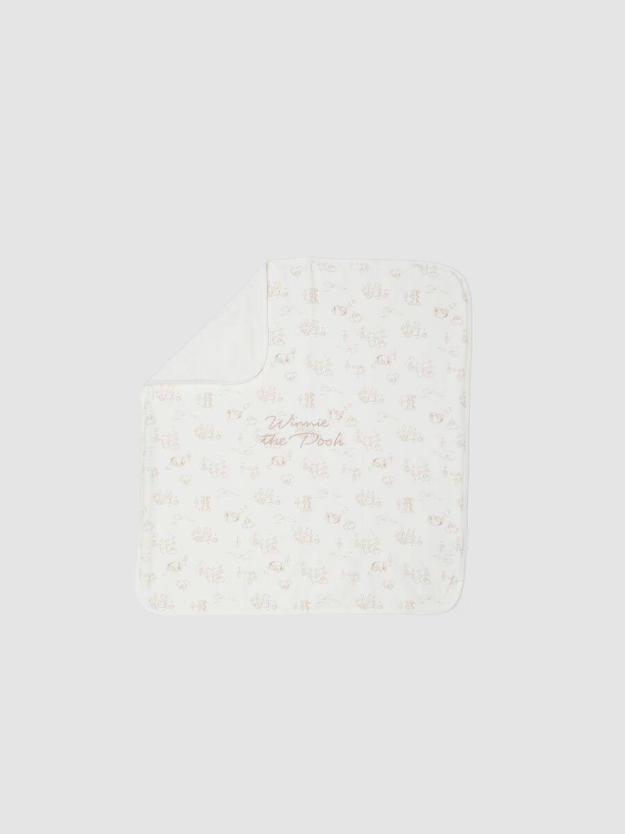 White organic cotton baby blanket with Winnie-the-Pooh_2