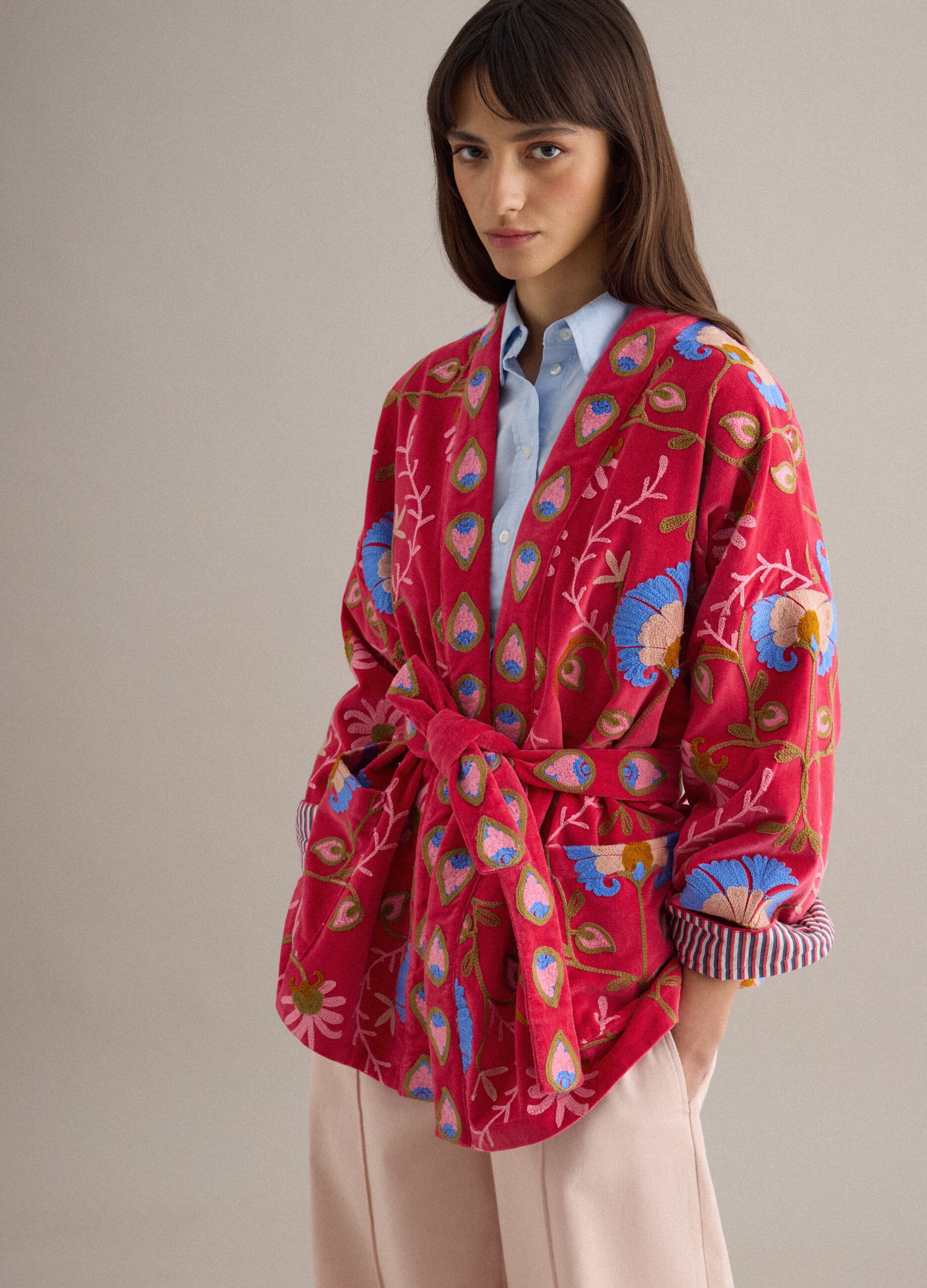 Oversized fit multicolour pure cotton kimono with floral embroidery