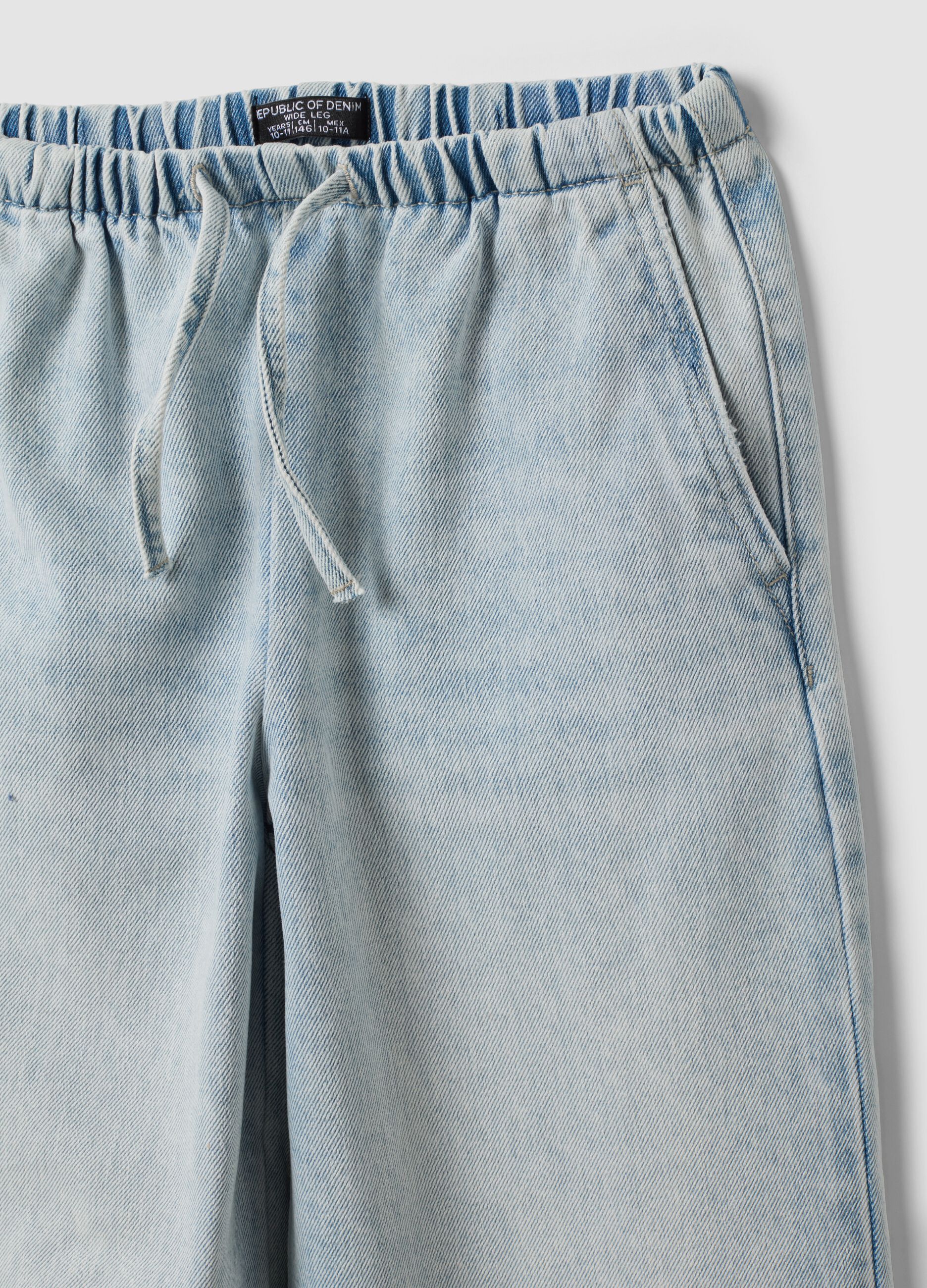 Jeans azzurri wide leg in misto cotone e viscosa per ragazza