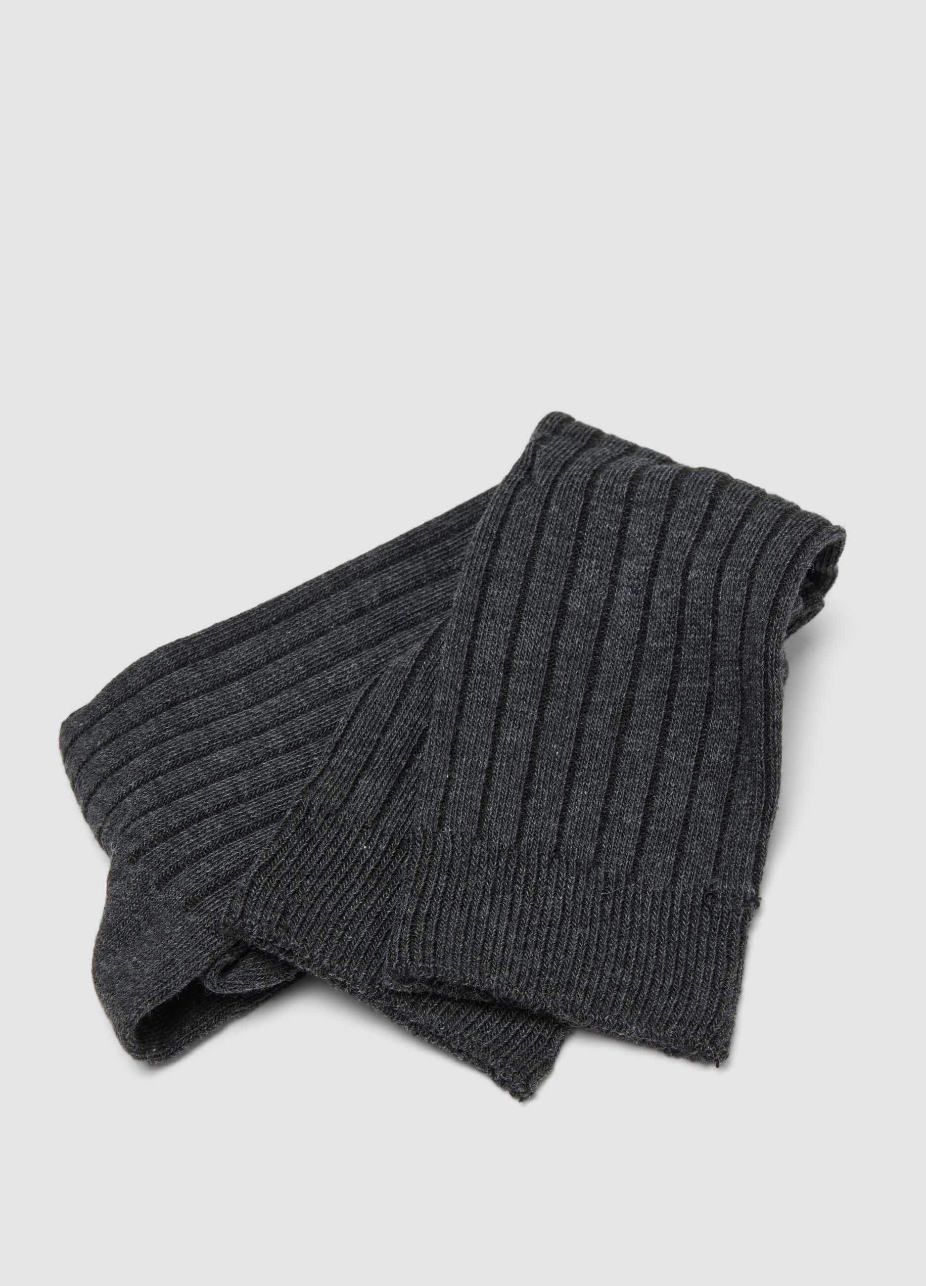 Long ribbed grey socks in pure organic cotton