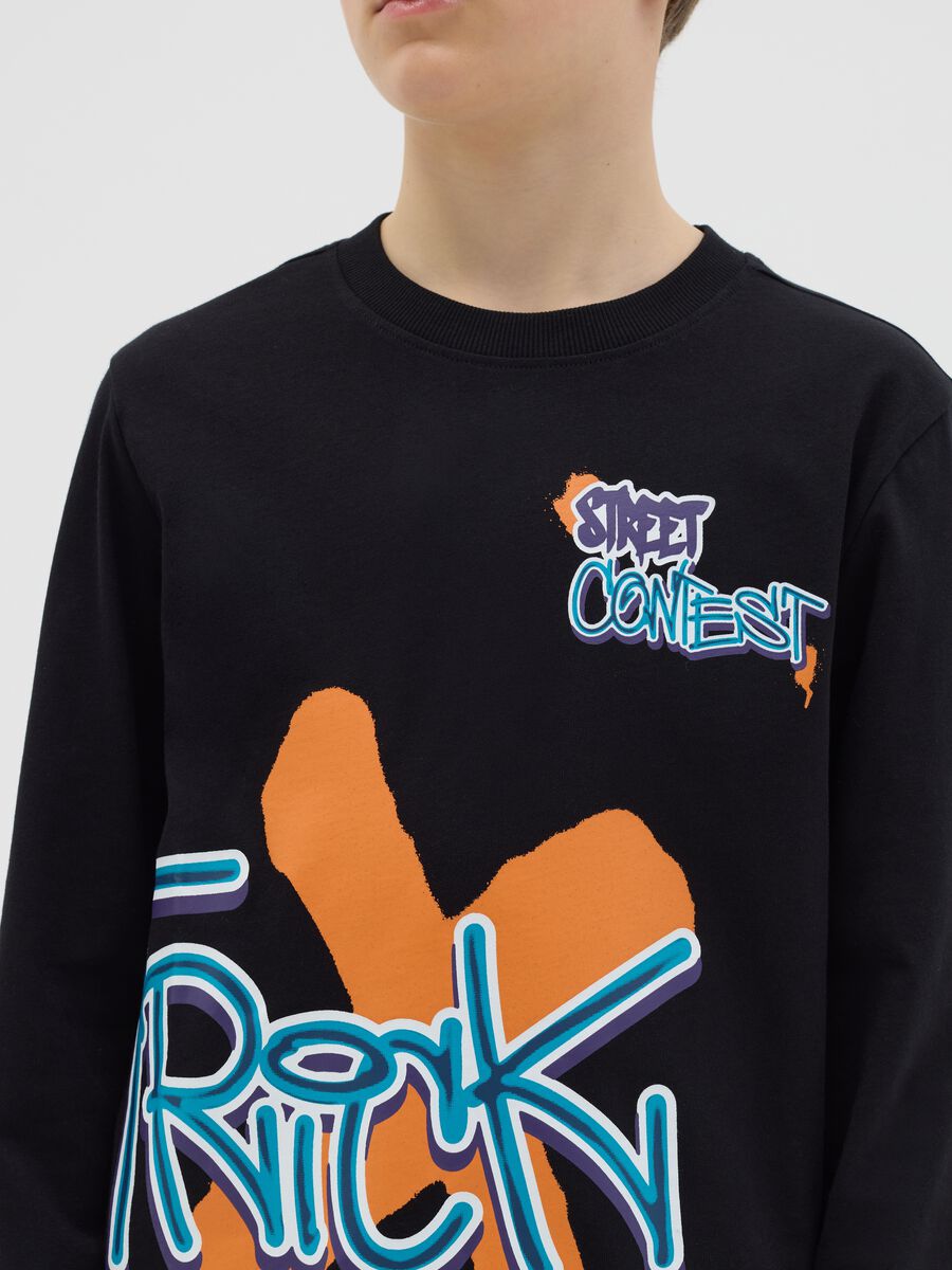 Cotton T-shirt with print and long sleeves_1