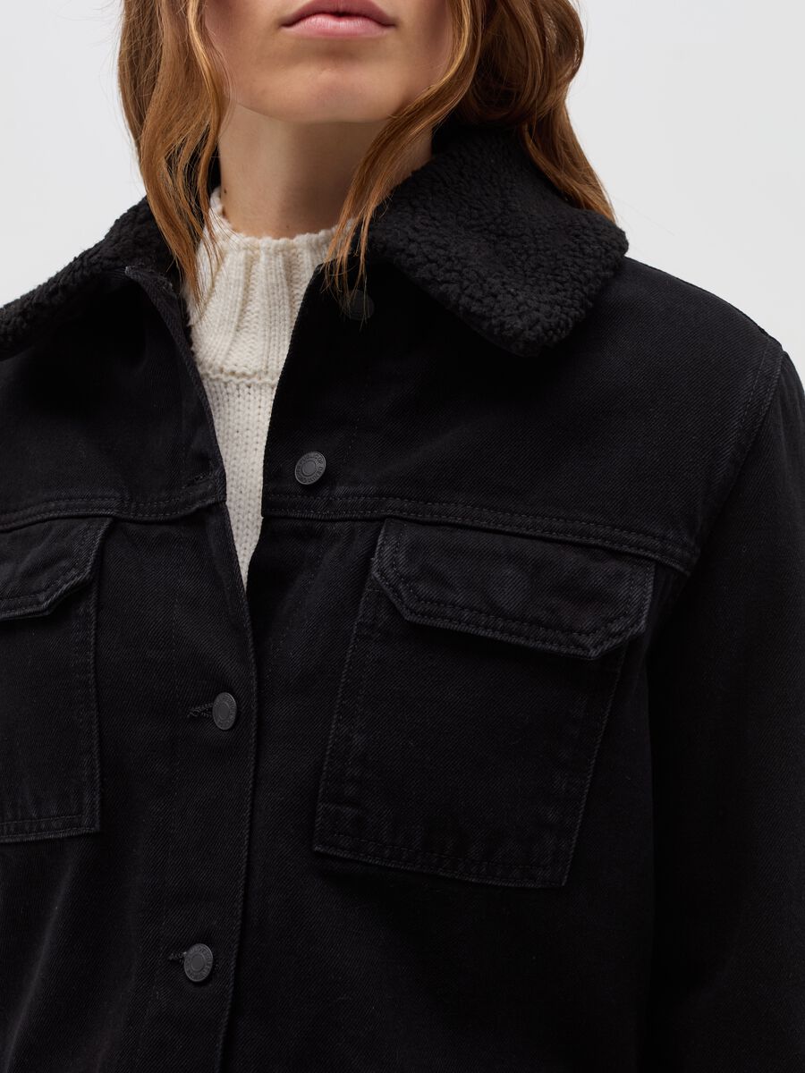 Short jacket in denim with sherpa collar_3