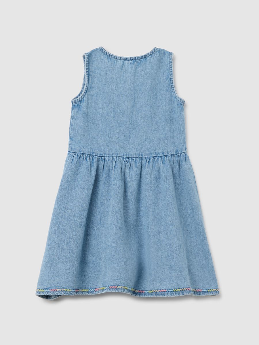 Sleeveless chambray dress with rainbow details_1