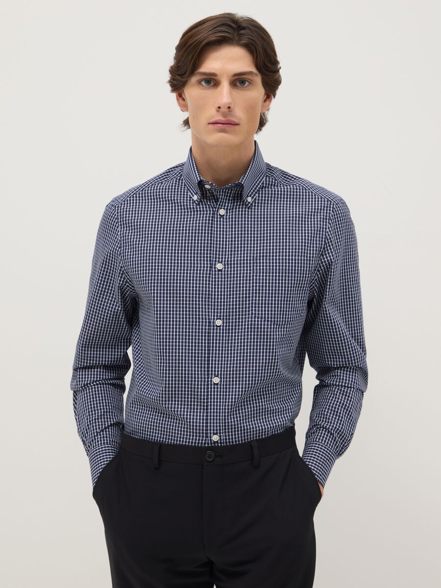 Blue cotton blend regular fit easy iron shirt_0