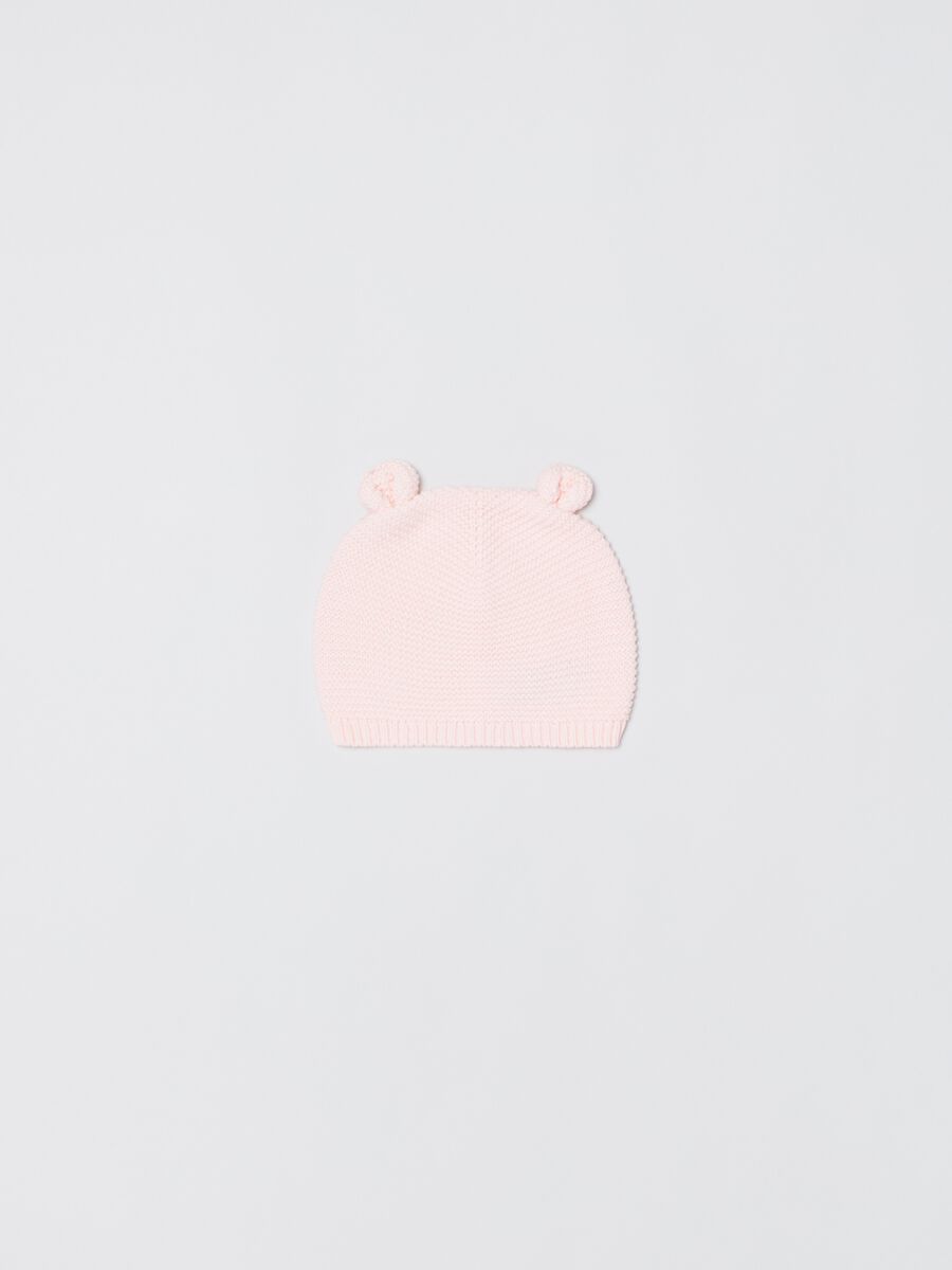 Knitted hat with ears_0