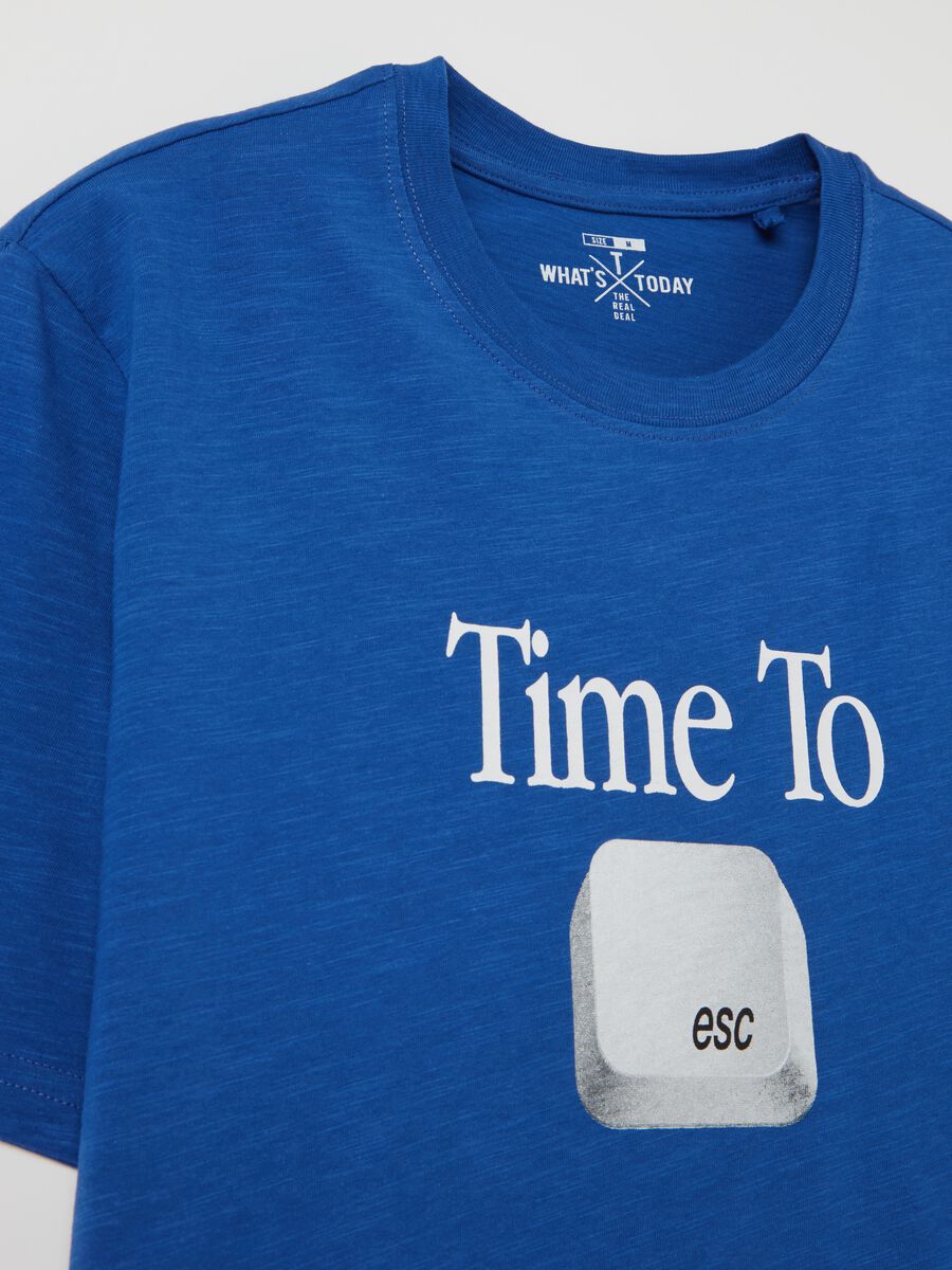 T-shirt in slub jersey con stampa "Time To esc"_5