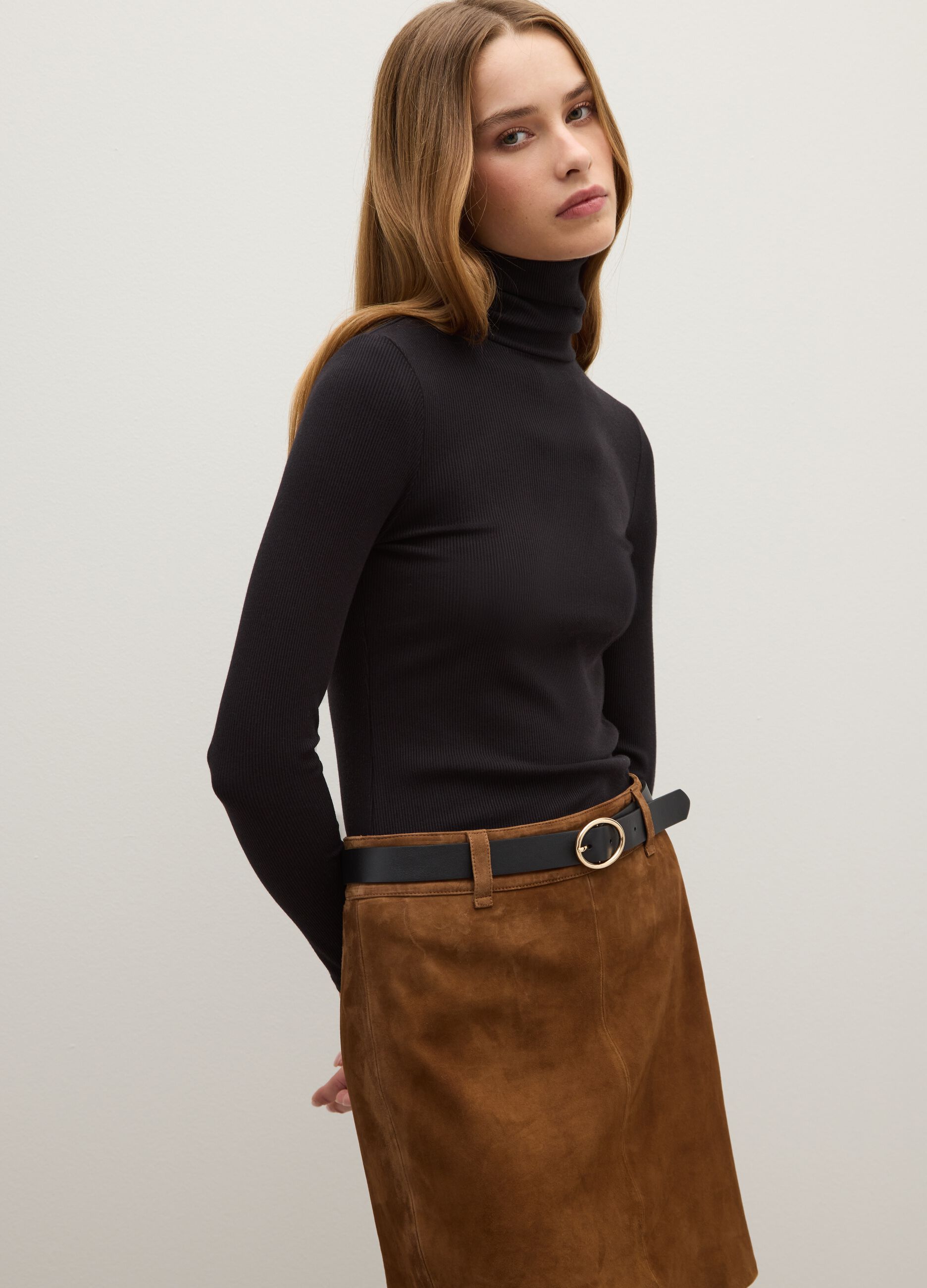 Black turtleneck regular fit sweater