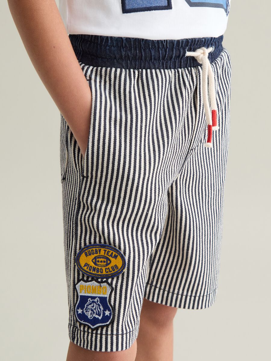 Children's multicolor regular fit cotton bermuda shorts with colourful patches_2