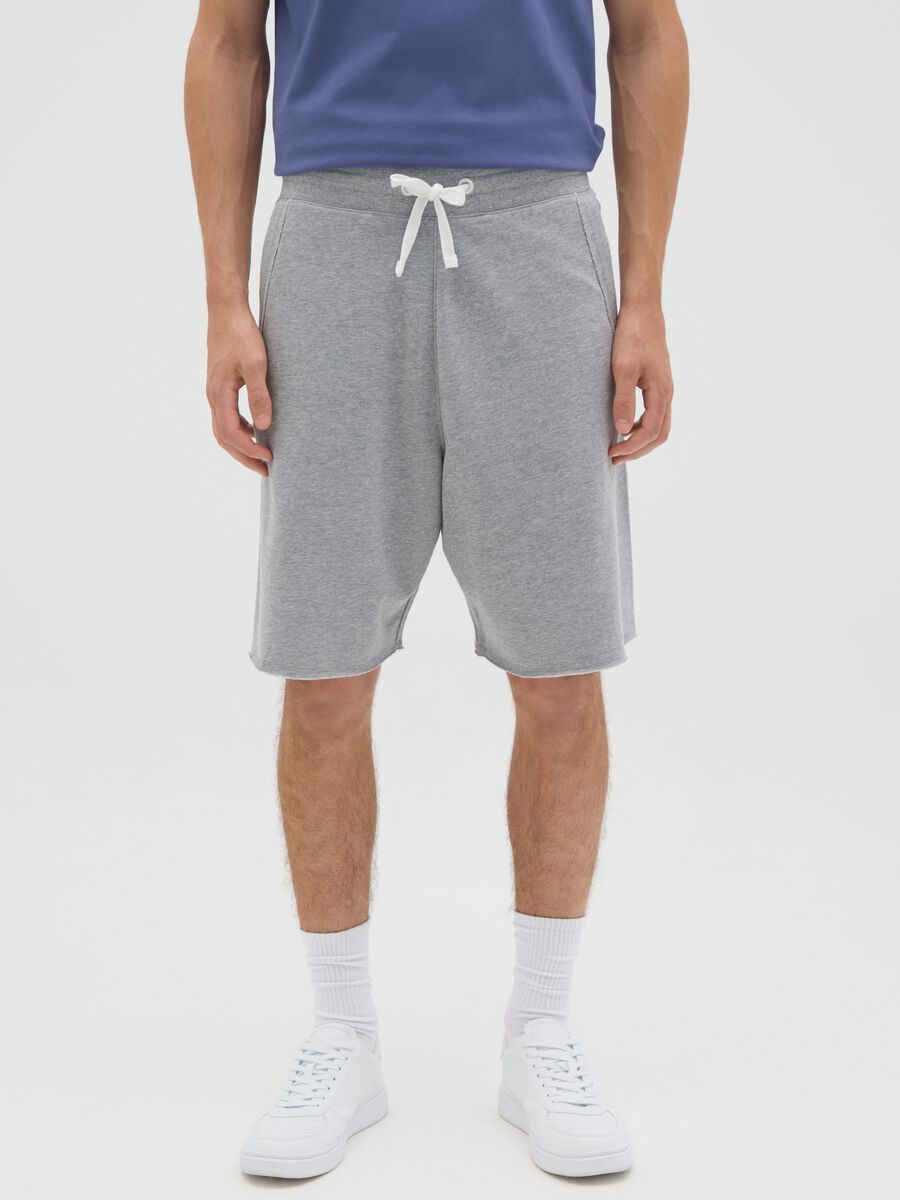 Men's grey cotton blend relaxed fit shorts with adjustable drawstring_1