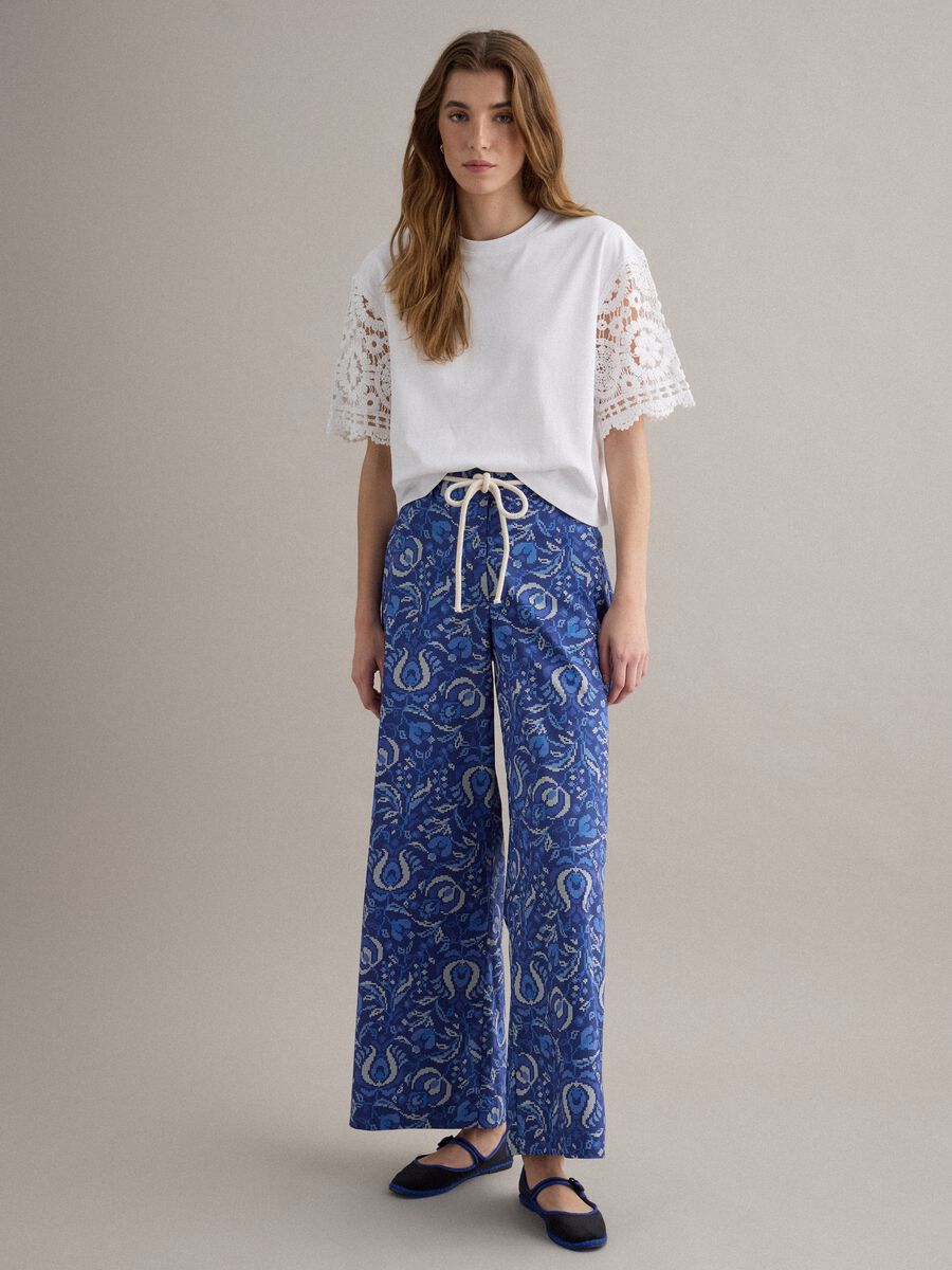 Blue pure cotton patterned trousers_0