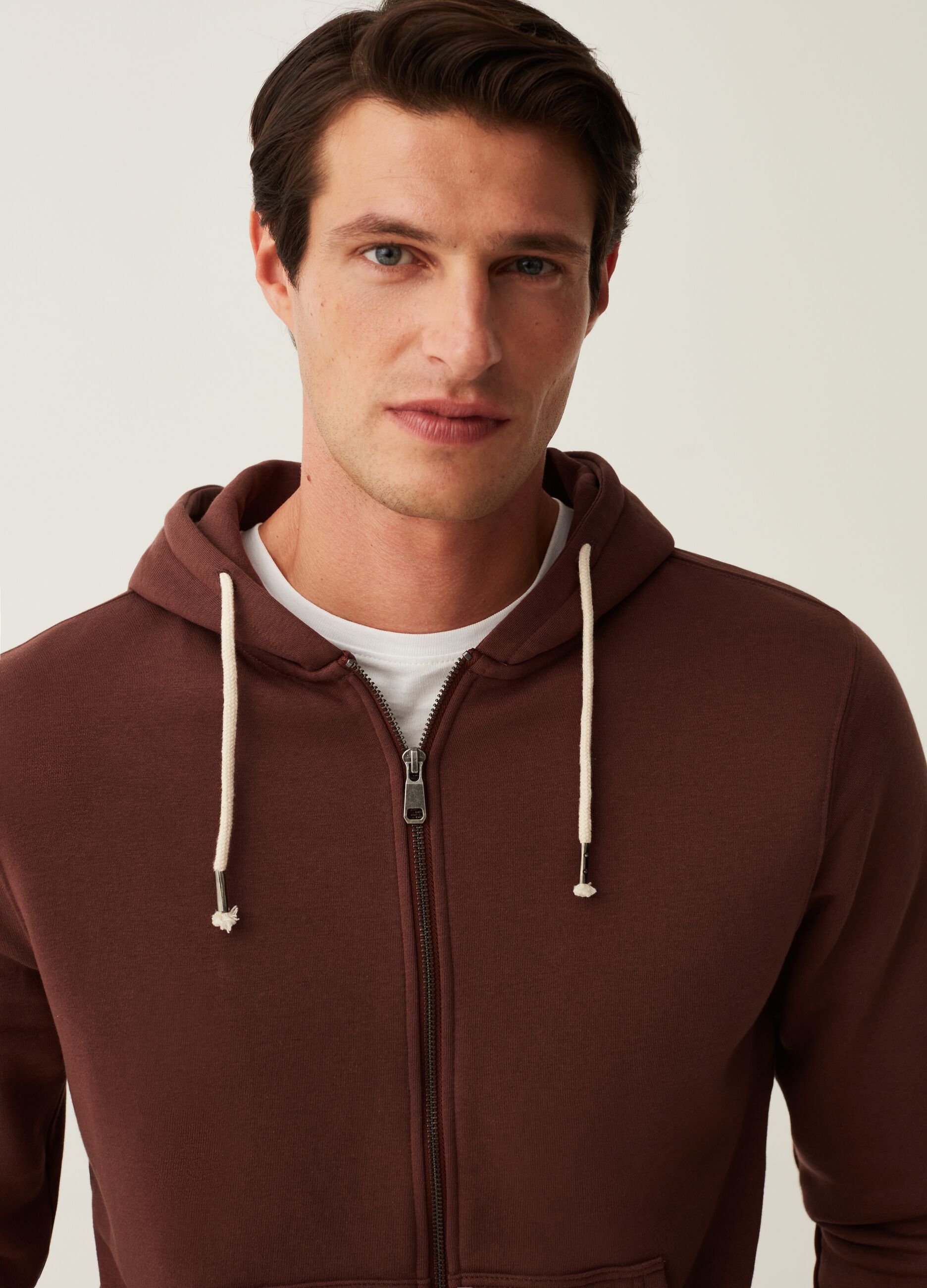 Full-zip in felpa con cappuccio_1