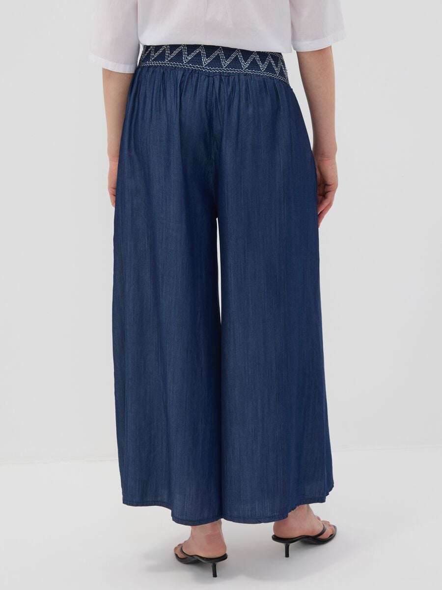 Wide-leg blue formal trousers in pure lyocell with embroidered waistband_3
