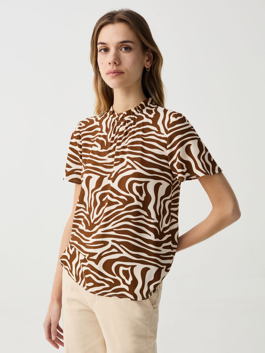 Viscose blouse with pleating_0