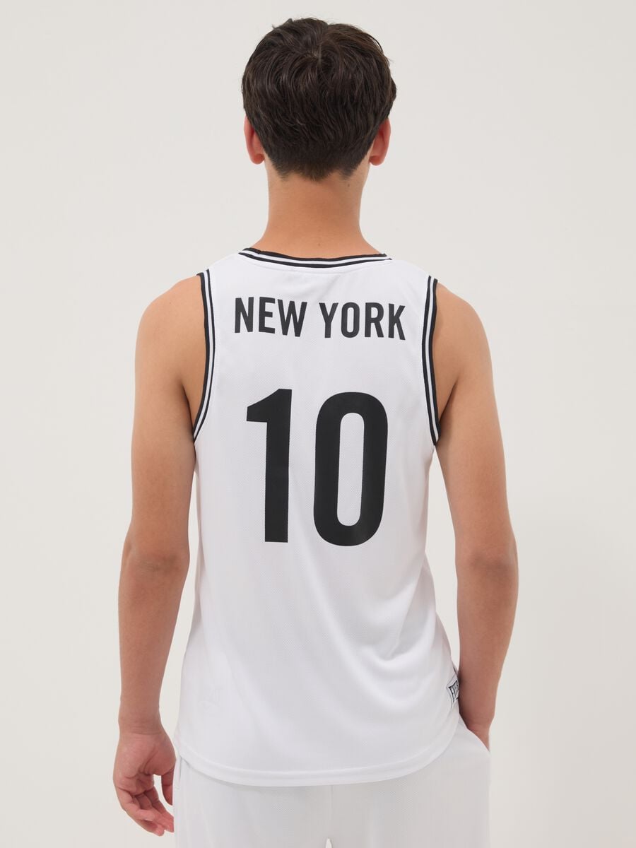 White regular-fit boys&rsquo; vest with contrast piping, oversized style_1