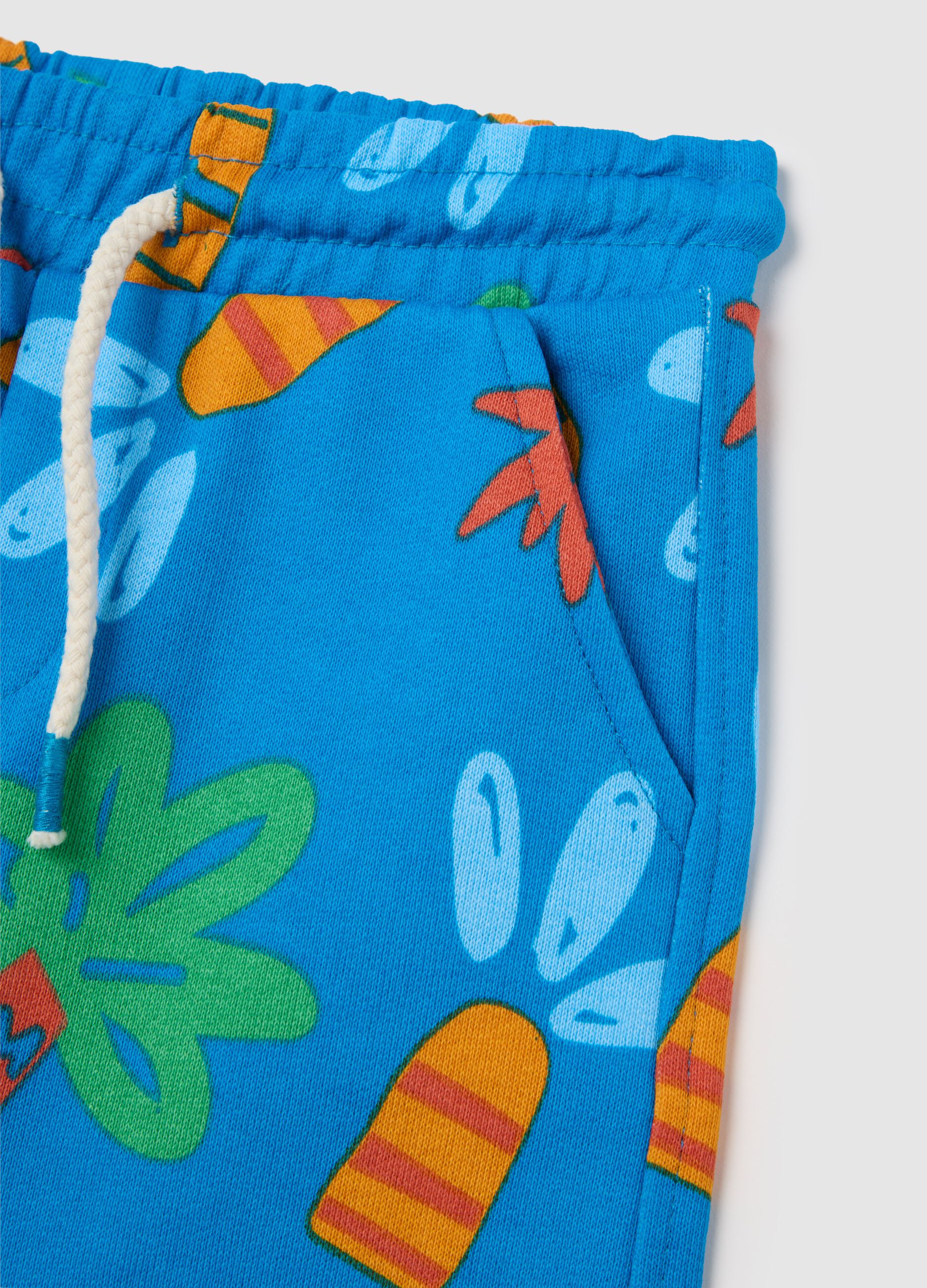 Multicolor pure cotton regular fit children's shorts with pattern