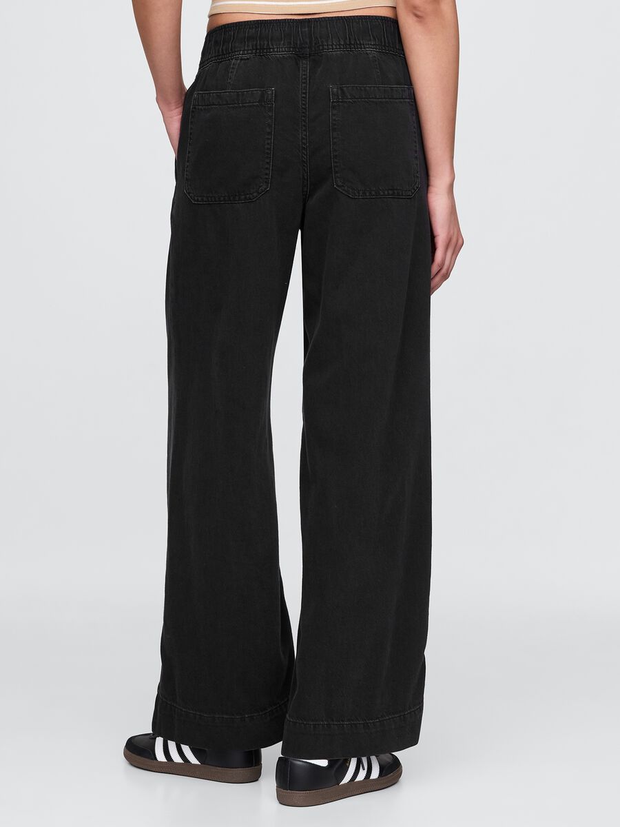 Black Wide Trousers with Pockets_2