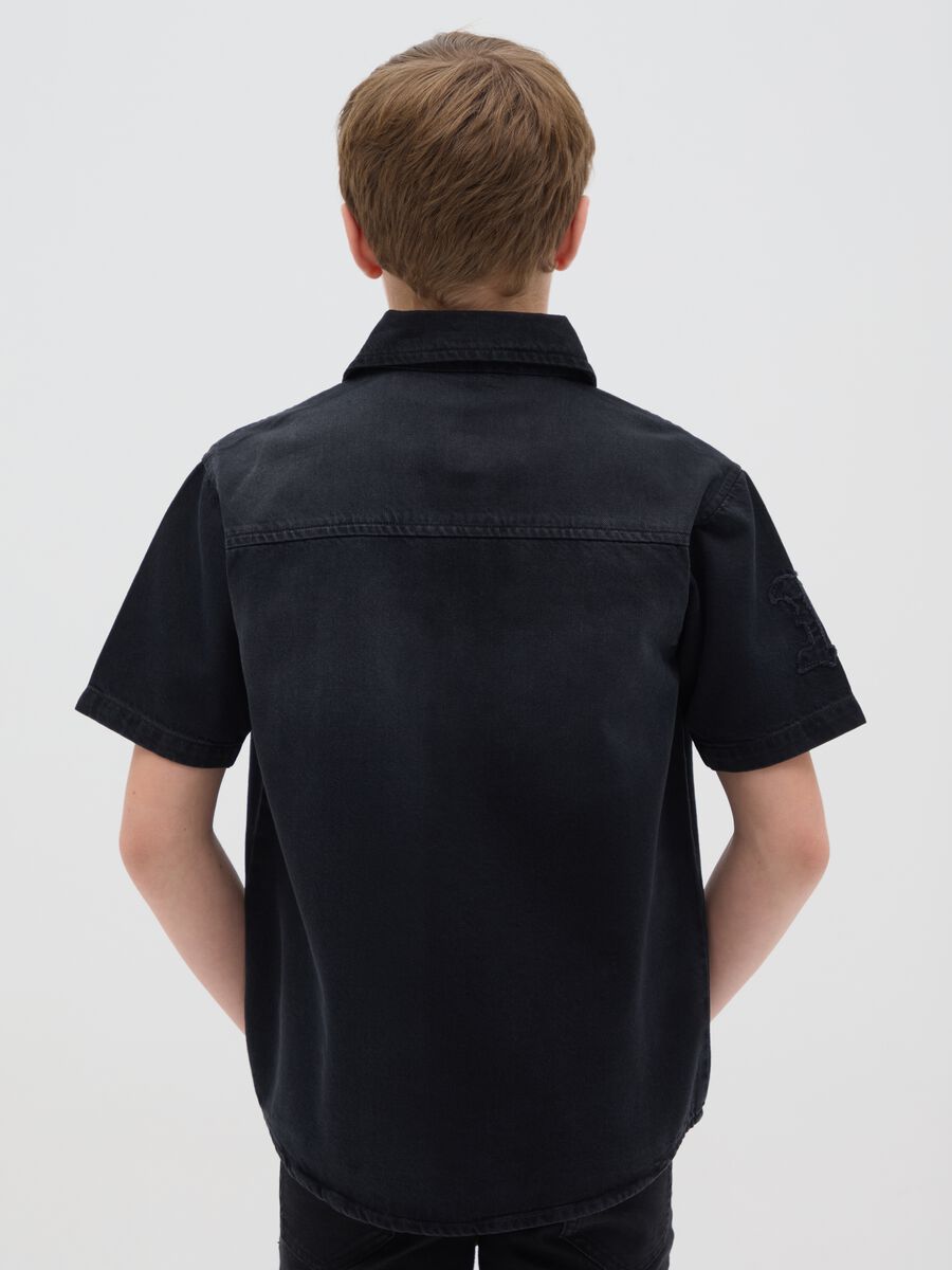 Black shirt in denim with embroidery_1