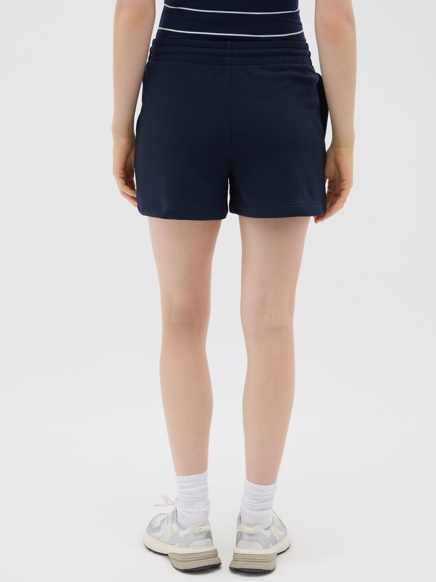 Women's regular fit blue cotton shorts_2