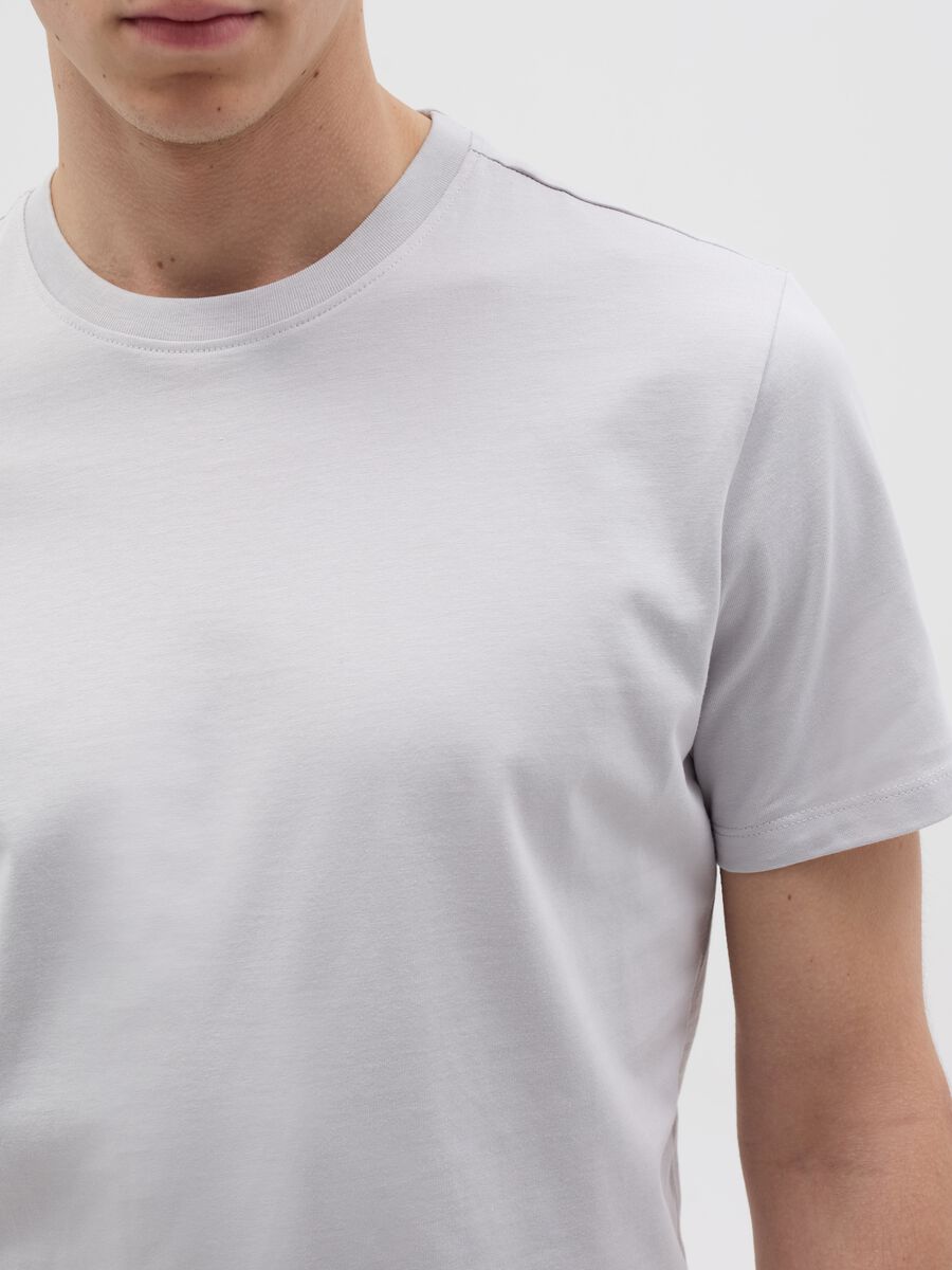 Organic cotton T-shirt with round neck_2