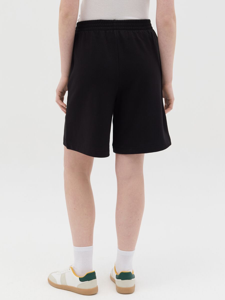 Black Bermuda shorts in French terry with elasticated waist_3