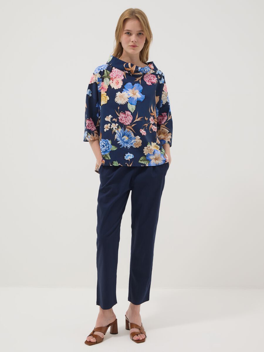 Pantaloni blu in cotone elasticizzato_0