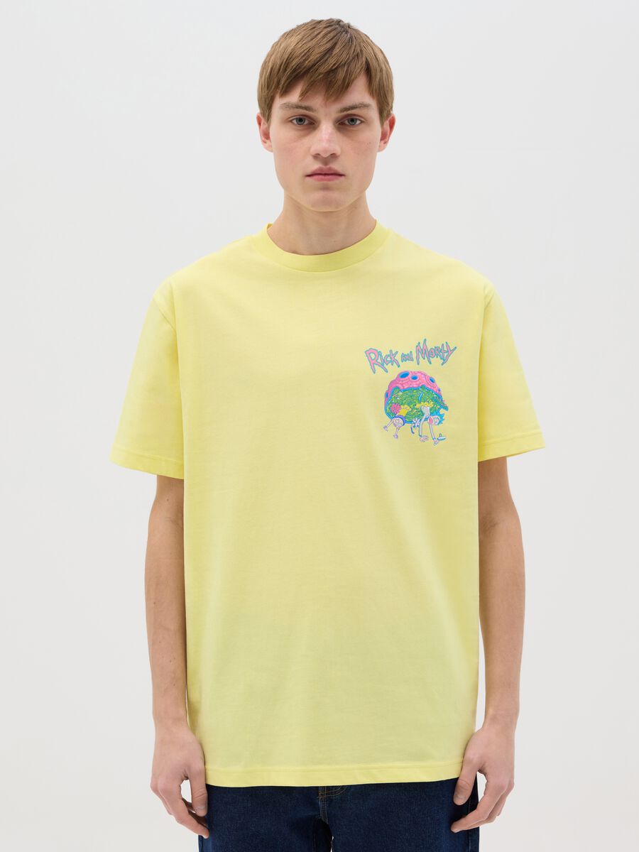 Yellow T-shirt with Rick and Morty print_0
