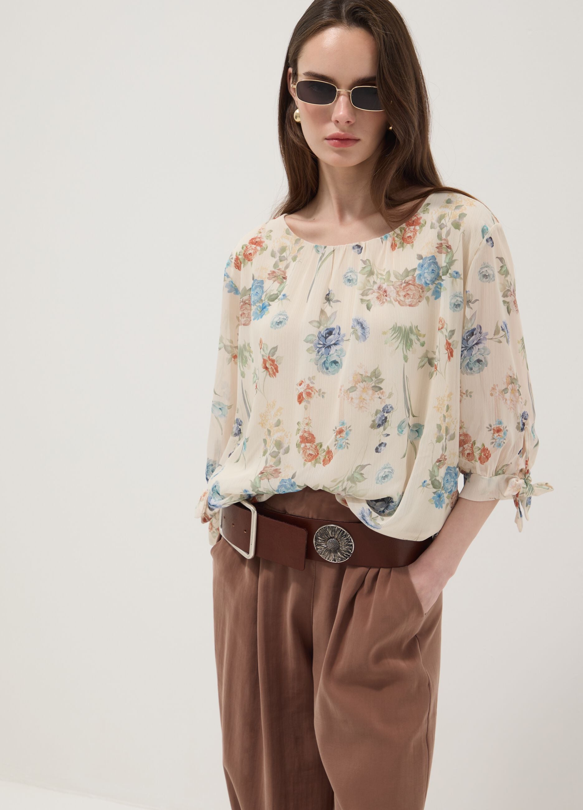 Brown viscose-blend trousers with elasticated cuffs, regular fit
