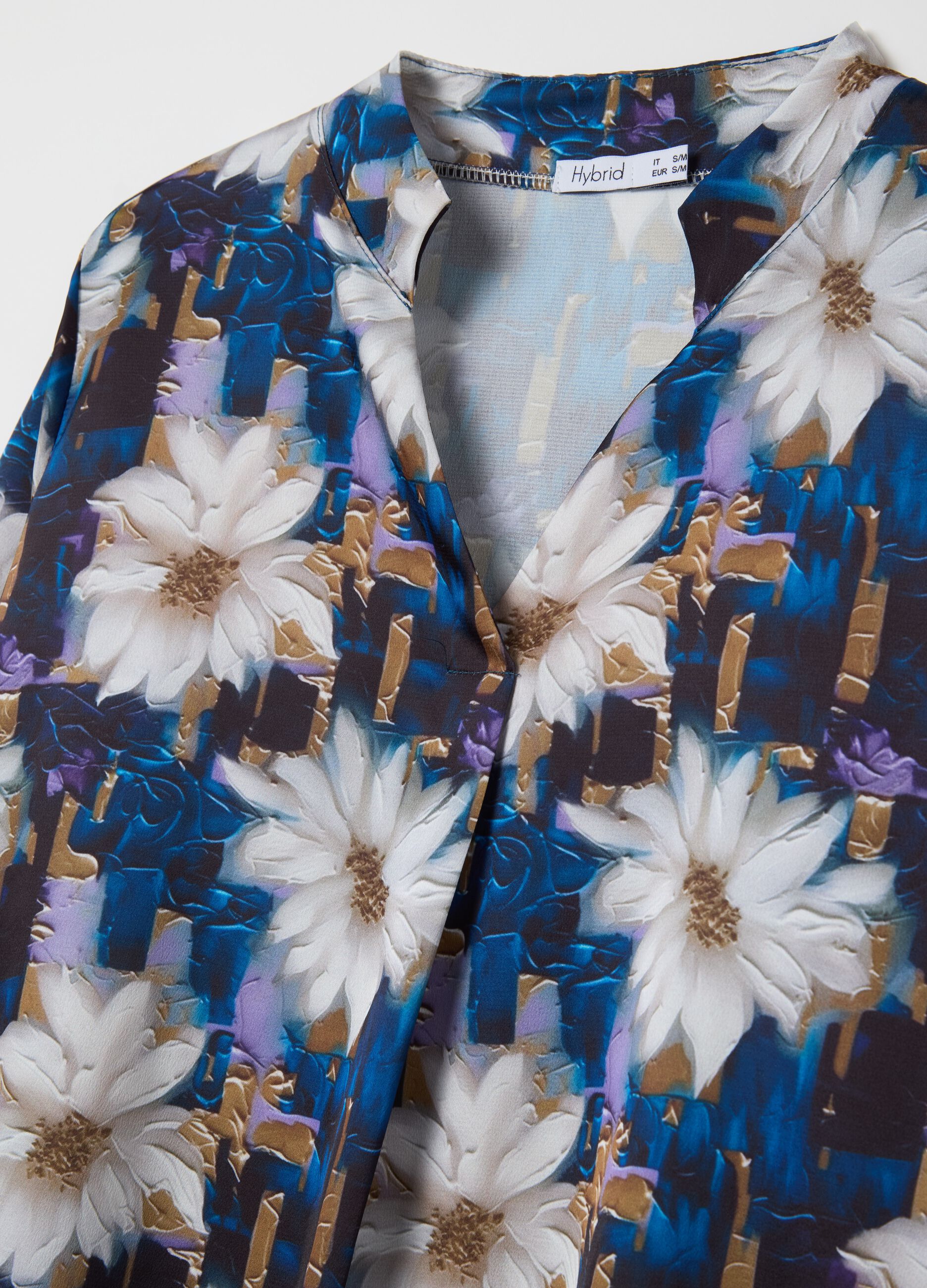 Blouse with floral print