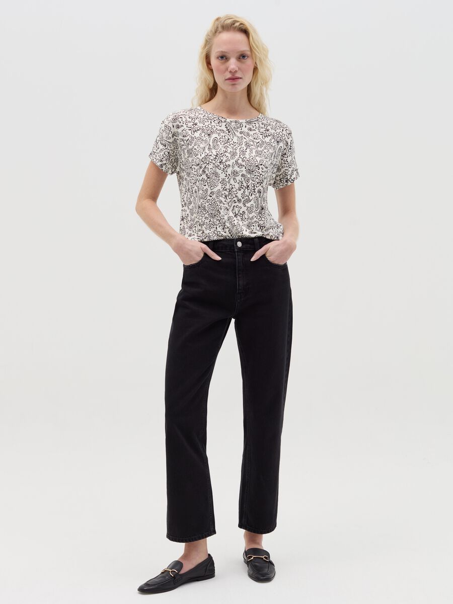 T-shirt with short sleeves and floral print_1