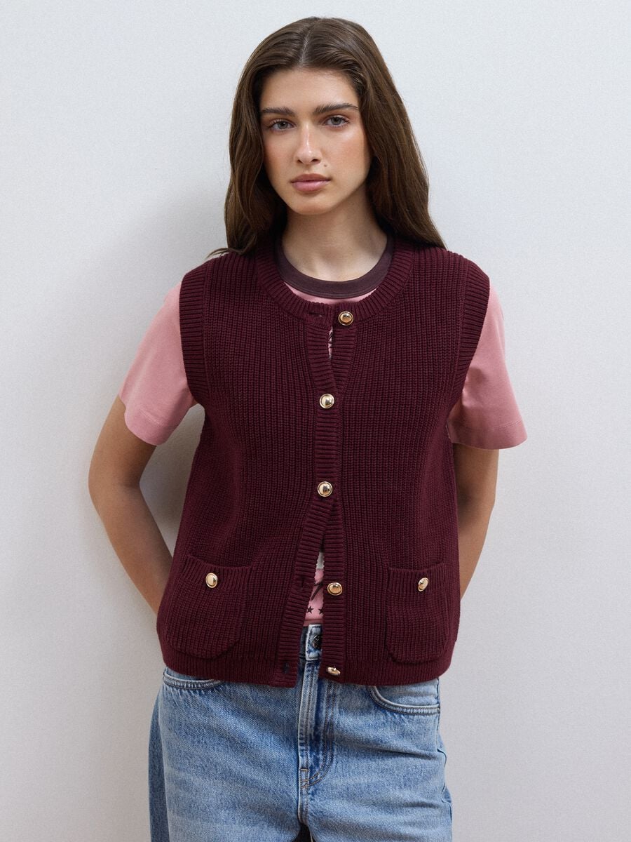 Red pure cotton regular-fit knitted gilet_1