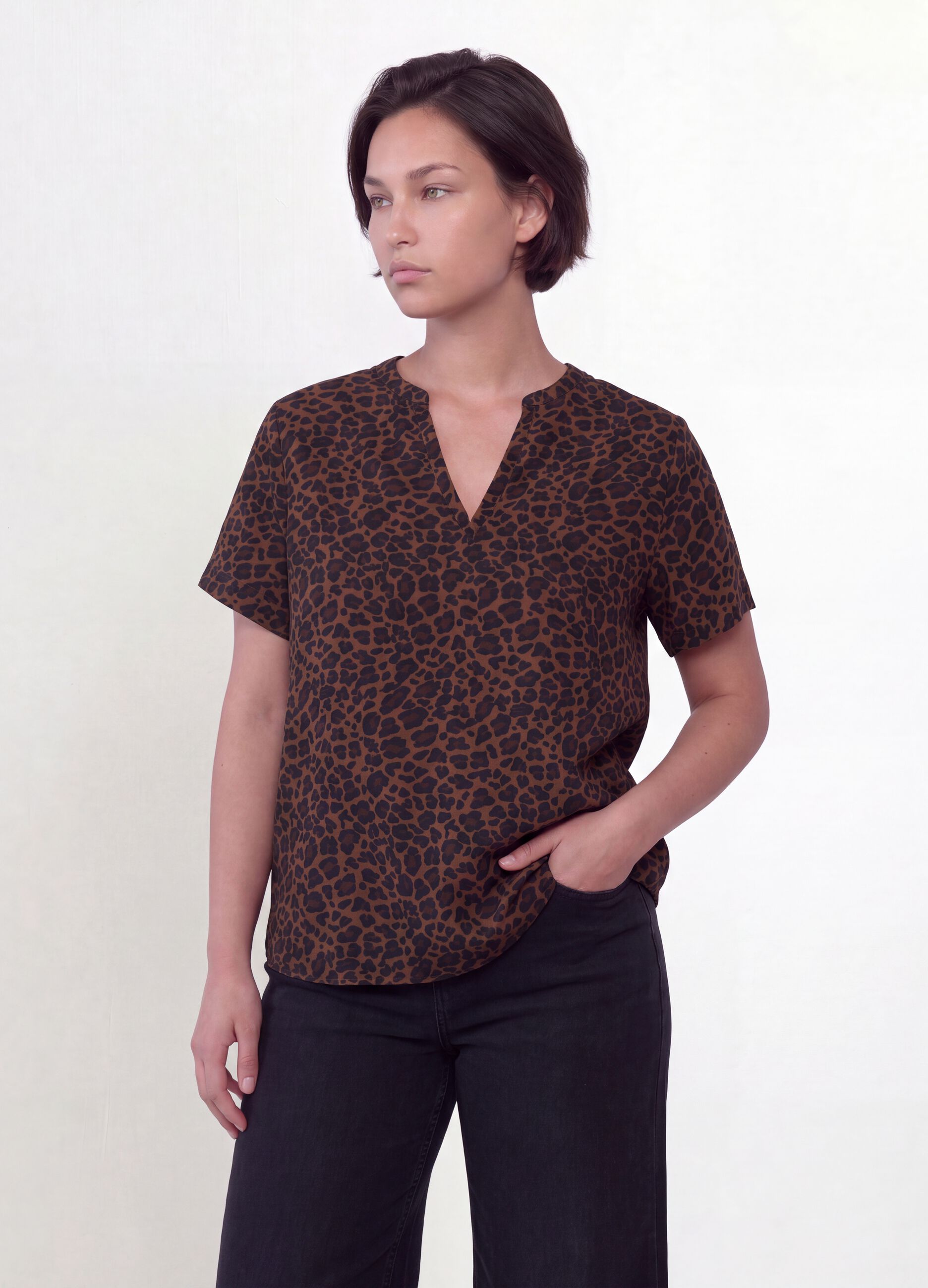 Brown pure viscose blouse with Mandarin collar and animal print, regular fit