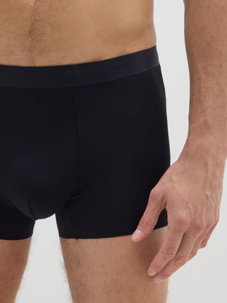 Two-pack regular fit black boxers_3