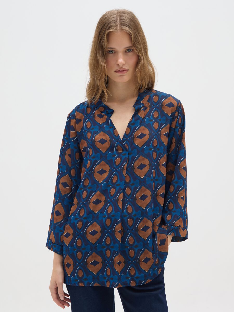 Multicolour regular fit V-neck blouse_0
