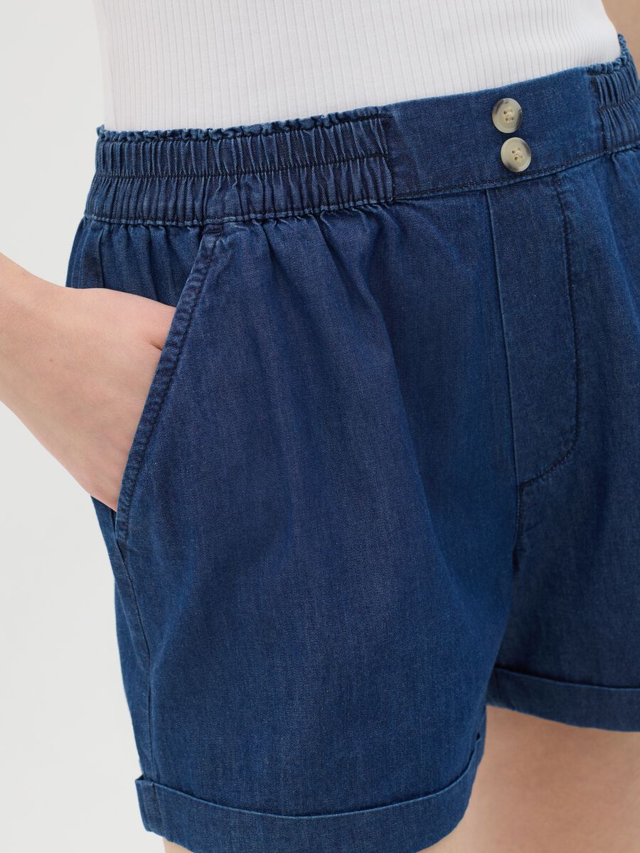 Denim shorts with elasticated waist_2
