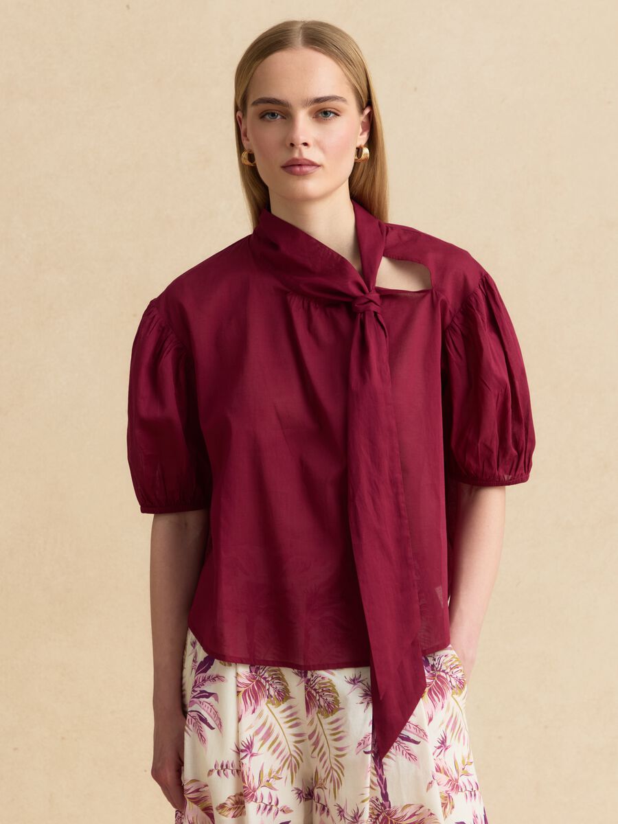 Blusa in puro cotone rossa regular fit con fiocco_0