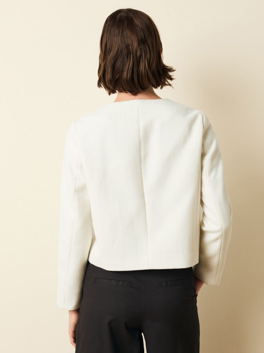 Short jacket with golden buttons_2