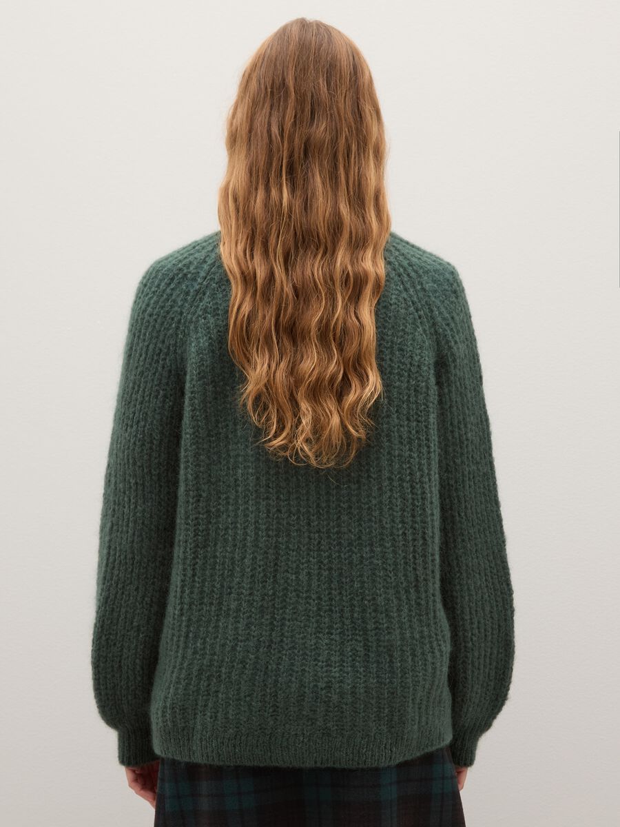 Cardigan deep V verde vestibilità oversize_3