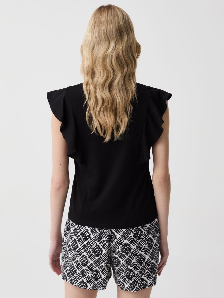 Sleeveless T-shirt with V neck and flounce_2