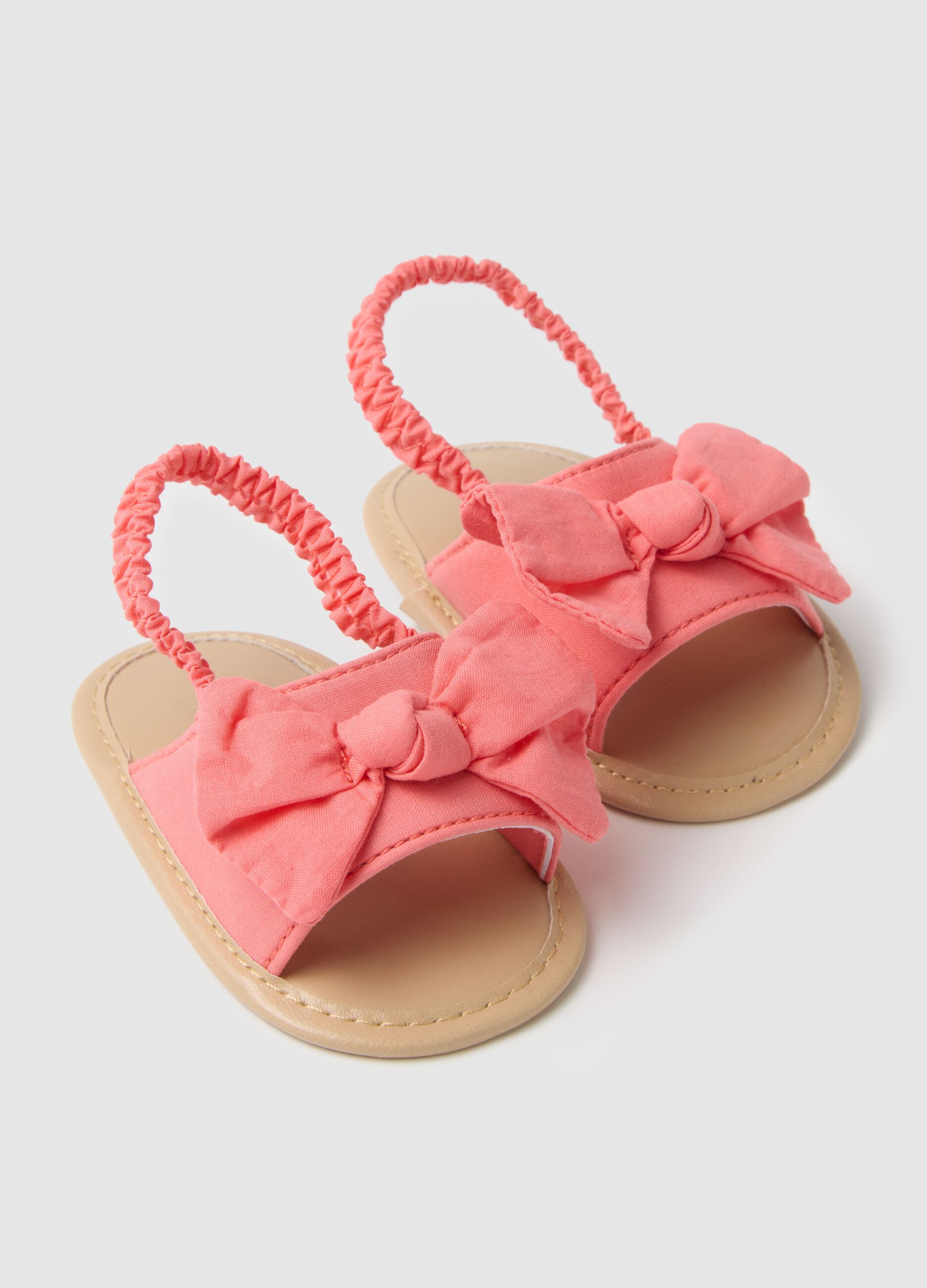 Sandali da bambina in cotone rosa con fiocco
