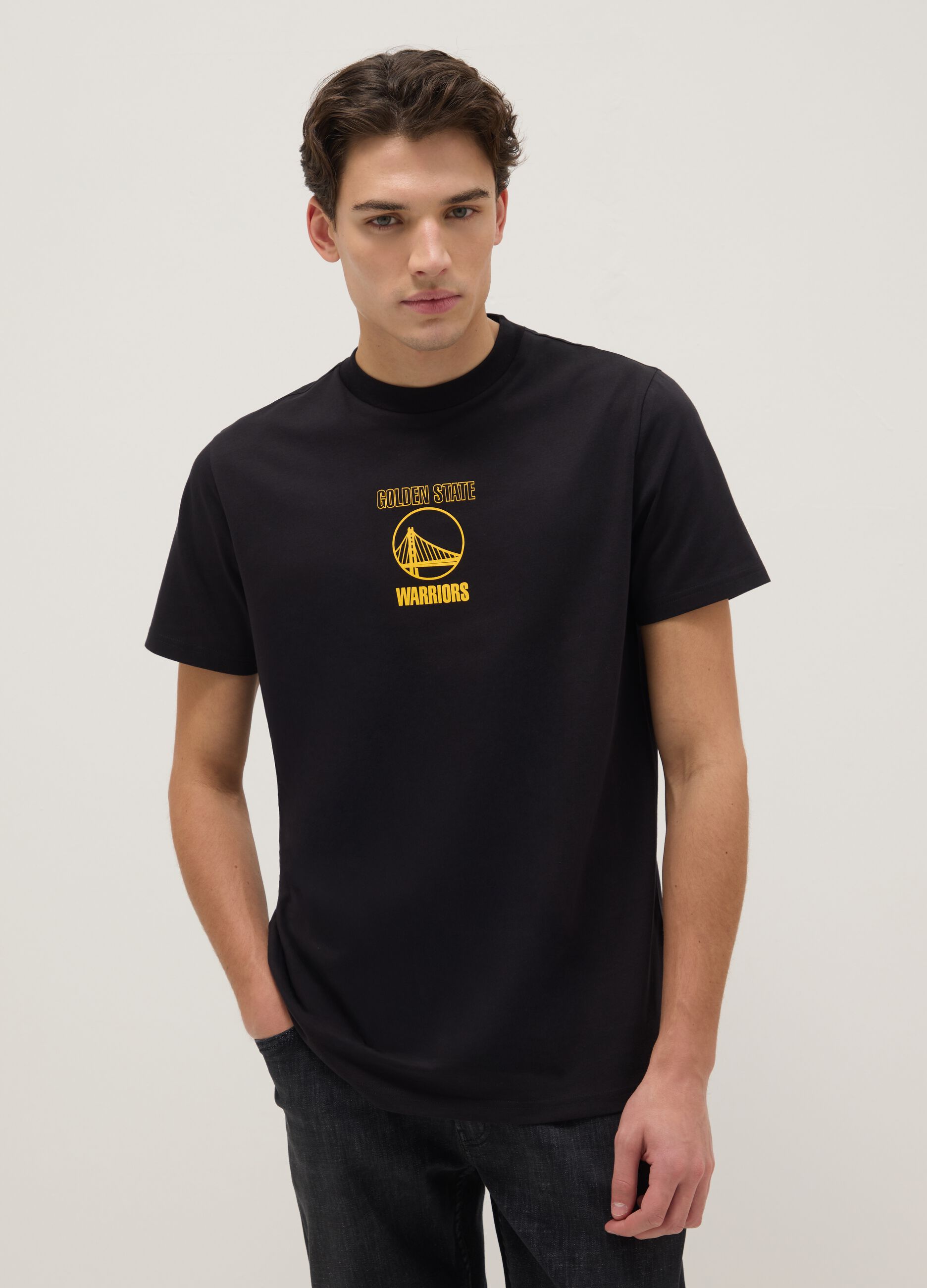 Black pure cotton regular fit T-shirt with Golden State Warriors logo